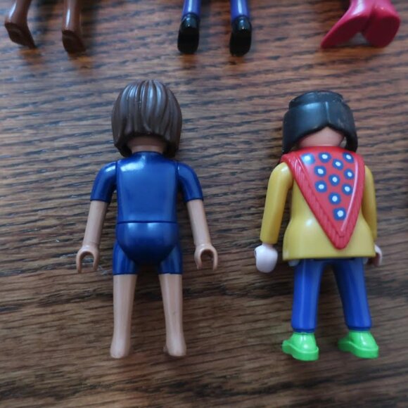 7 pcs Female Playmobile Figures - Picture 10 of 11